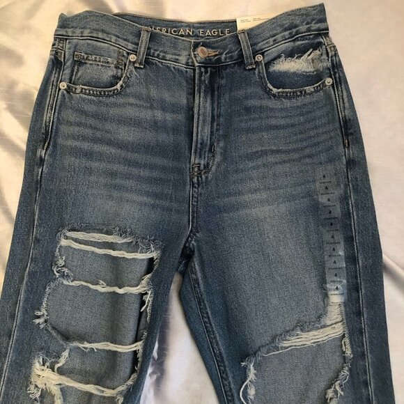 NWT American Eagle Mom  Jean #1460 Super Distessed Regular High Waisted Ladies 4 - Picture 7 of 16
